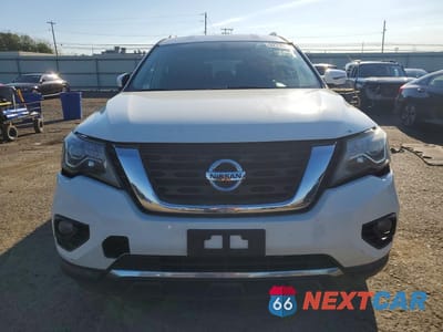 Piąte zdjęcie samochodu w środku: 2018 NISSAN PATHFINDER SV VIN:5N1DR2MM9JC603119 - miniatura