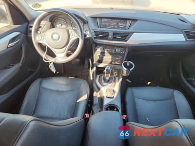 Zdjęcie 8 z 12 samochodu: 2015 BMW X1 SDRIVE28I VIN:WBAVM1C51FVW56952 - miniatura