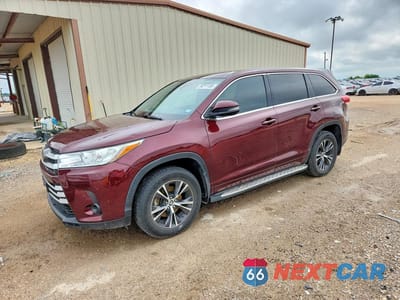 2018 TOYOTA HIGHLANDER LE 5TDZZRFH8JS286032 - główne zdjęcie licytacji z USA - miniatura