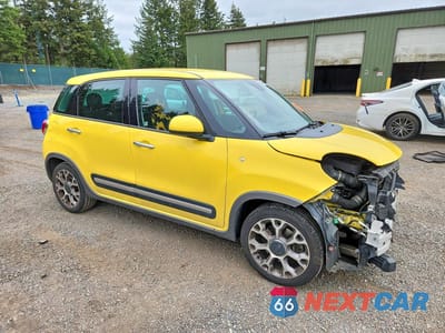 Czwarte zdjęcie samochodu z boku: 2014 FIAT 500L TREKKING VIN:ZFBCFADHXEZ019873 - miniatura