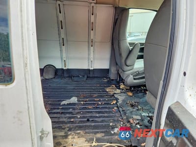 Zdjęcie 11 z 13 samochodu: 2015 CHEVROLET EXPRESS G2500 VIN:1GCWGGCF2F1211525 - miniatura