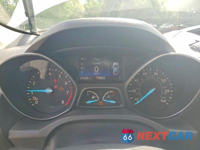 Zdjęcie 9 z 13 samochodu: 2017 FORD ESCAPE S VIN:1FMCU0F78HUE27593 - miniatura