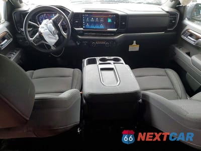 Zdjęcie 8 z 13 samochodu: 2026 CHEVROLET SILVERADO K1500 LT VIN:3GCUKDED0TG274331 - miniatura