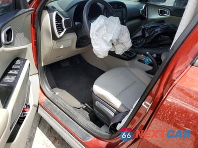 Zdjęcie 8 z 14 samochodu: 2021 KIA SOUL LX VIN:KNDJ23AU8M7774804 - miniatura