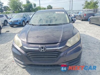 Piąte zdjęcie samochodu w środku: 2016 HONDA HR-V LX VIN:3CZRU5H37GM722865 - miniatura