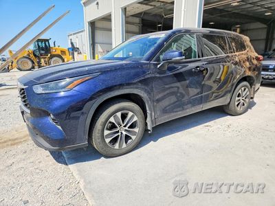 2021 TOYOTA HIGHLANDER XLE 5TDGZRBH7MS527502 - główne zdjęcie licytacji z USA - miniatura
