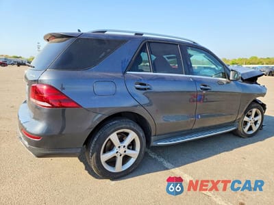 Trzecie zdjęcie samochodu z tyłu: 2016 MERCEDES-BENZ GLE 350 4MATIC VIN:4JGDA5HB3GA692479 - miniatura