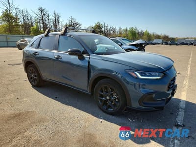 Czwarte zdjęcie samochodu z boku: 2025 HONDA HR-V SPORT VIN:3CZRZ2H59SM718925 - miniatura