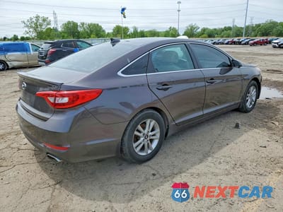 Trzecie zdjęcie samochodu z tyłu: 2017 HYUNDAI SONATA SE VIN:5NPE24AF2HH504266 - miniatura