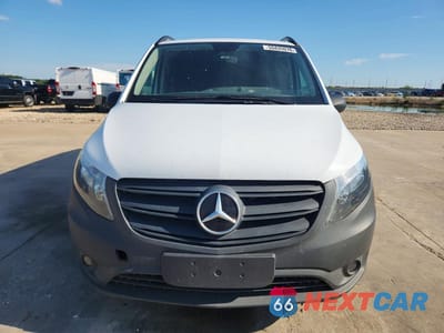 Piąte zdjęcie samochodu w środku: 2023 MERCEDES-BENZ METRIS VIN:W1YV0CEY3P4322099 - miniatura