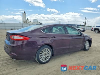 Trzecie zdjęcie samochodu z tyłu: 2013 FORD FUSION SE HYBRID VIN:3FA6P0LU1DR249701 - miniatura