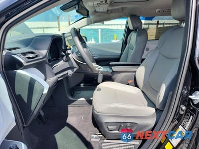 Zdjęcie 7 z 13 samochodu: 2026 TOYOTA SIENNA XLE 8-PASSENGER VIN:5TDYRKEC0TS294086 - miniatura