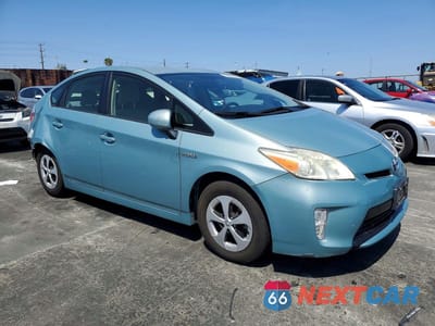 Czwarte zdjęcie samochodu z boku: 2013 TOYOTA PRIUS THREE VIN:JTDKN3DU4D5683676 - miniatura