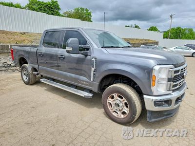 Czwarte zdjęcie samochodu z boku: 2025 FORD F250 SUPER DUTY VIN:1FT7W2BT1SED60612 - miniatura