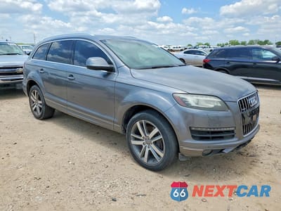 Czwarte zdjęcie samochodu z boku: 2013 AUDI Q7 PRESTIGE VIN:WA1VMAFE0DD008398 - miniatura