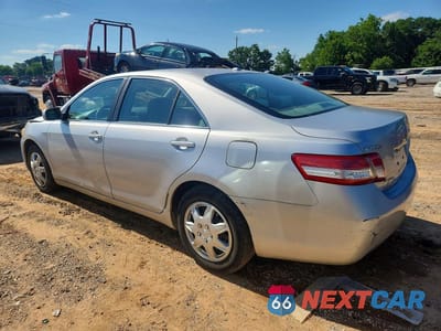 Drugie zdjęcie samochodu z przodu: 2011 TOYOTA CAMRY LE VIN:4T1BF3EK9BU183022 - miniatura