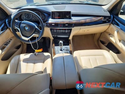 Zdjęcie 8 z 14 samochodu: 2015 BMW X5 XDRIVE35I VIN:5UXKR0C50F0K53560 - miniatura