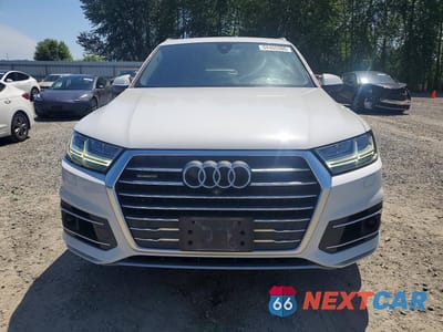 Piąte zdjęcie samochodu w środku: 2018 AUDI Q7 PREMIUM PLUS VIN:WA1LAAF72JD024714 - miniatura