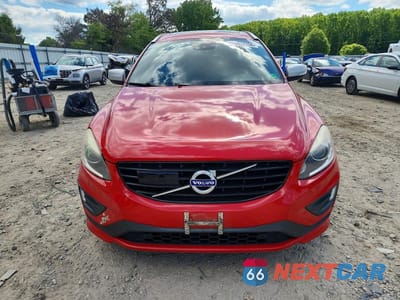 Piąte zdjęcie samochodu w środku: 2017 VOLVO XC60 T6 R-DESIGN PLATINUM VIN:YV449MRS6H2221764 - miniatura