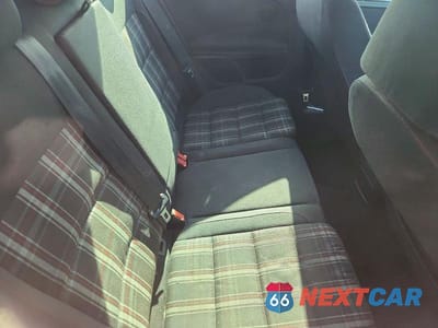 Zdjęcie 10 z 13 samochodu: 2012 VOLKSWAGEN GTI VIN:WVWEV7AJ0CW015218 - miniatura