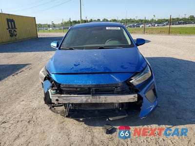 Piąte zdjęcie samochodu w środku: 2018 HYUNDAI IONIQ BLUE VIN:KMHC65LCXJU102426 - miniatura