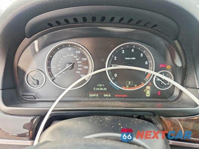 Zdjęcie 9 z 12 samochodu: 2016 BMW 528 I VIN:WBA5A5C55GD526437 - miniatura