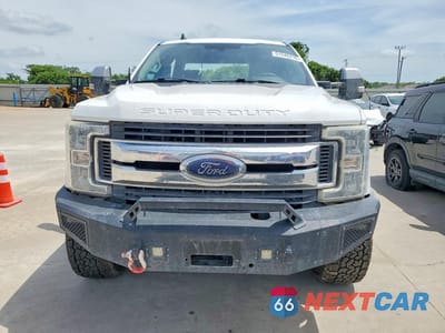 Piąte zdjęcie samochodu w środku: 2019 FORD F250 SUPER DUTY VIN:1FT7W2BT3KEC80048 - miniatura