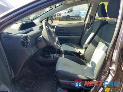 Zdjęcie 7 z 12 samochodu: 2016 TOYOTA PRIUS C TWO VIN:JTDKDTB37G1117035 - miniatura