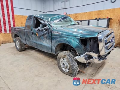 Czwarte zdjęcie samochodu z boku: 2012 FORD F250 SUPER DUTY VIN:1FT7X2B67CEA14914 - miniatura