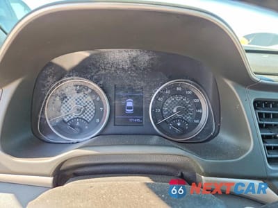 Zdjęcie 9 z 12 samochodu: 2019 HYUNDAI ELANTRA VALUE EDITION VIN:5NPD84LF3KH458851 - miniatura