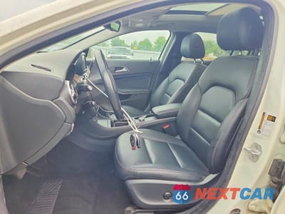 Zdjęcie 7 z 12 samochodu: 2015 MERCEDES-BENZ GLA 250 4MATIC VIN:WDCTG4GB4FJ170785 - miniatura