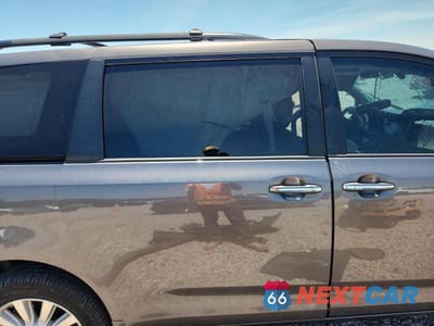 Zdjęcie 11 z 13 samochodu: 2017 TOYOTA SIENNA LIMITED PREMIUM 7-PASSENGER VIN:5TDDZ3DC7HS165369 - miniatura