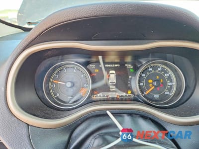 Zdjęcie 9 z 13 samochodu: 2015 JEEP CHEROKEE LIMITED VIN:1C4PJLDB1FW696267 - miniatura
