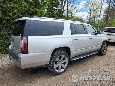 Trzecie zdjęcie samochodu z tyłu: 2017 GMC YUKON XL DENALI VIN:1GKS2HKJ9HR215184 - miniatura