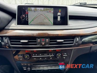 Zdjęcie 7 z 13 samochodu: 2015 BMW X5 XDRIVE50I VIN:5UXKR6C54F0J74895 - miniatura