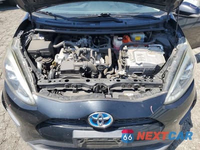 Zdjęcie 11 z 13 samochodu: 2018 TOYOTA PRIUS C TWO VIN:JTDKDTB34J1618763 - miniatura