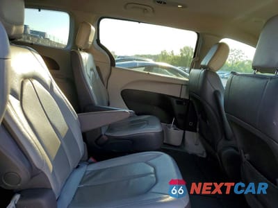 Zdjęcie 11 z 13 samochodu: 2019 CHRYSLER PACIFICA TOURING L VIN:2C4RC1BG9KR597298 - miniatura