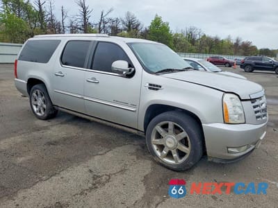 Czwarte zdjęcie samochodu z boku: 2010 CADILLAC ESCALADE ESV PREMIUM VIN:1GYUKJEF8AR260801 - miniatura