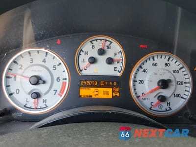 Zdjęcie 9 z 13 samochodu: 2011 NISSAN TITAN SV VIN:1N6AA0EC8BN308816 - miniatura
