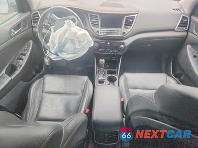 Zdjęcie 8 z 13 samochodu: 2017 HYUNDAI TUCSON LIMITED VIN:KM8J33A28HU476395 - miniatura