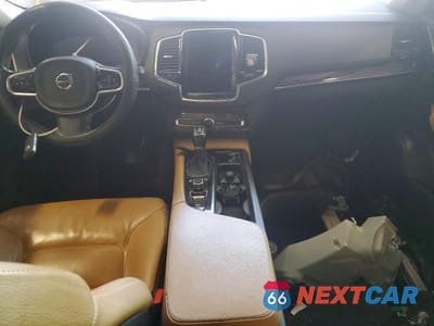 Zdjęcie 8 z 13 samochodu: 2016 VOLVO XC90 T6 VIN:YV4A22PK7G1085664 - miniatura