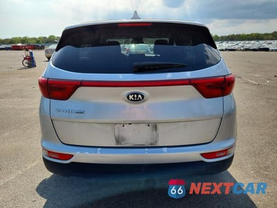 Zdjęcie 6 z 13 samochodu: 2017 KIA SPORTAGE LX VIN:KNDPMCAC5H7229032 - miniatura