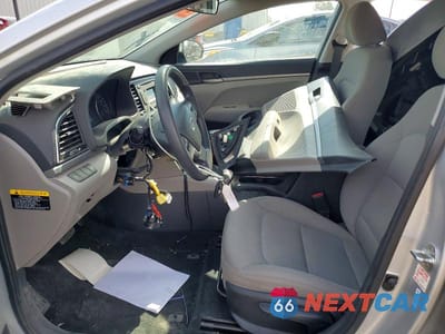 Zdjęcie 7 z 12 samochodu: 2017 HYUNDAI ELANTRA SE VIN:5NPD74LF5HH151984 - miniatura