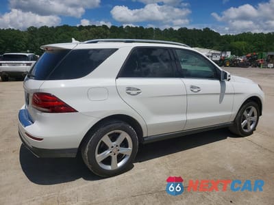 Trzecie zdjęcie samochodu z tyłu: 2016 MERCEDES-BENZ GLE 350 VIN:4JGDA5JB0GA738635 - miniatura