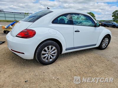 Trzecie zdjęcie samochodu z tyłu: 2017 VOLKSWAGEN BEETLE 1.8T VIN:3VWF17AT8HM621792 - miniatura