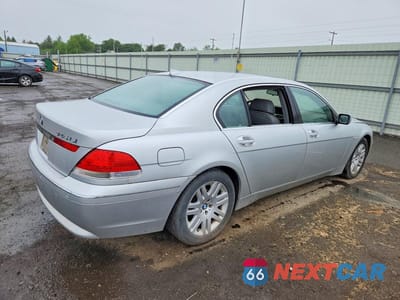 Trzecie zdjęcie samochodu z tyłu: 2003 BMW 745 LI VIN:WBAGN63443DR08690 - miniatura