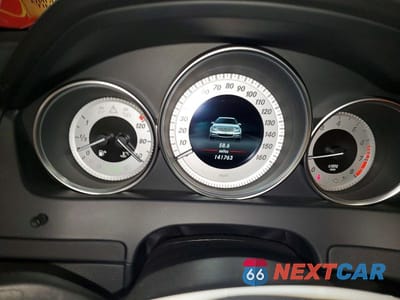 Zdjęcie 9 z 12 samochodu: 2014 MERCEDES-BENZ C 250 VIN:WDDGF4HB6EA929580 - miniatura
