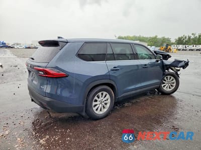 Trzecie zdjęcie samochodu z tyłu: 2025 TOYOTA GRAND HIGHLANDER HYBRID XLE VIN:5TDACAB50SS062542 - miniatura