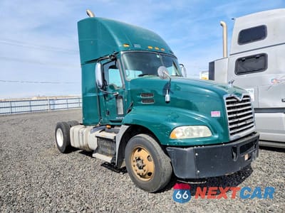 2016 MACK 600 CXU600 1M1AW01X7GM008386 - główne zdjęcie licytacji z USA - miniatura