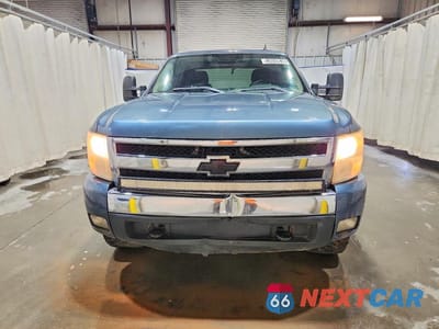 Piąte zdjęcie samochodu w środku: 2008 CHEVROLET SILVERADO K1500 VIN:3GCEK13348G258931 - miniatura